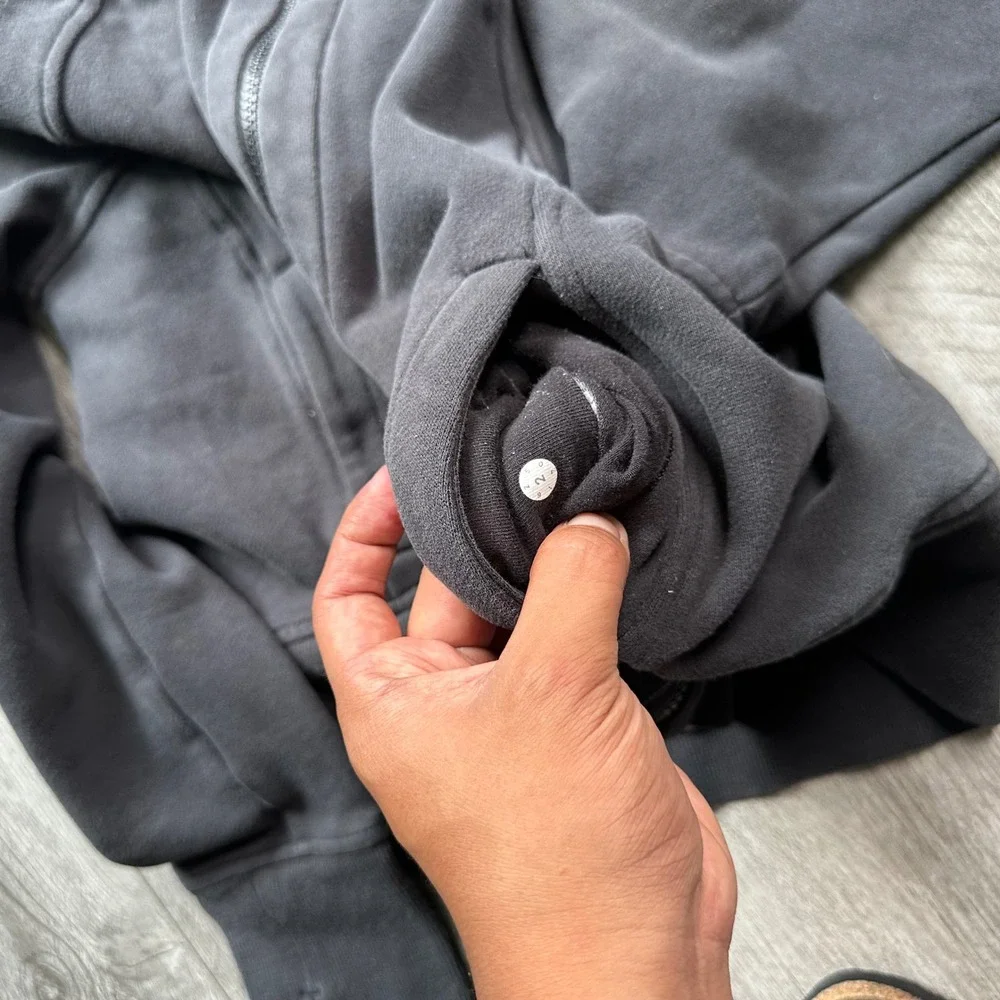 Lululemon Women's Size 2 Dark Gray Full Zip Back To It Hoodie